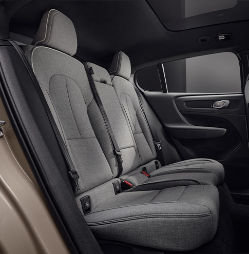 Bildet av baksetene i en Volvo EC40